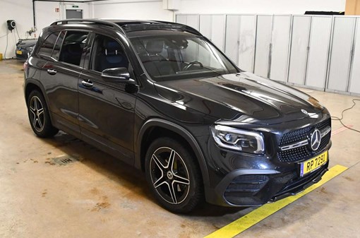 Mercedes-Benz GLB 200